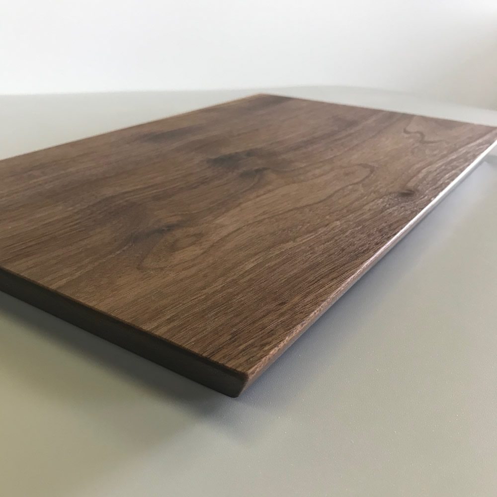 ウォールナット材一枚板のカッティングボード・まな板40ｃｍ-家具と木製品の工房　ムウ・ファクトリー