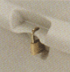 ワイドペールSTシリーズには、市販の南京錠が取り付けられるカギ穴付